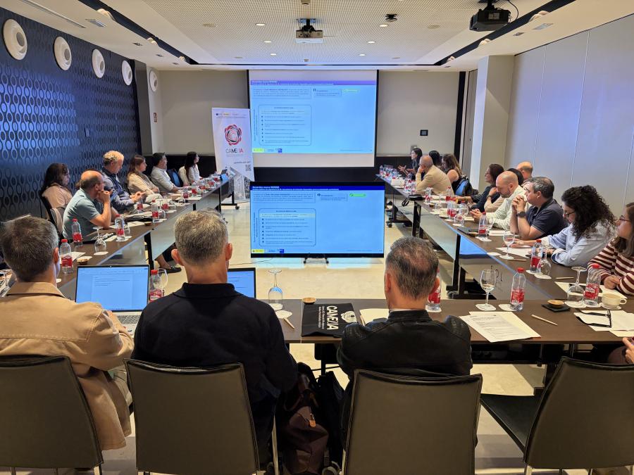 La segunda edición de la Microcredencial Universitaria en Inteligencia Artificial aplicada a la Salud culmina con una sesión presencial en Málaga La segunda edición de la Microcredencial Universitaria en Inteligencia Artificial aplicada a la Salud culmina con una sesión presencial en Málaga